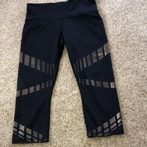 Yoga capris